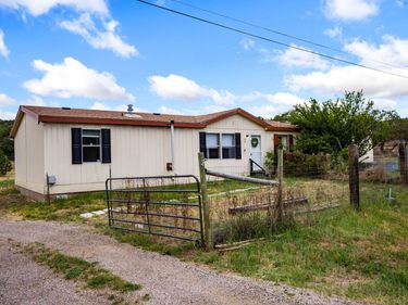 52 Windmill Road, Edgewood, NM 87015