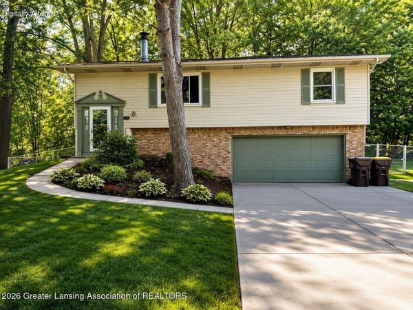 514 Cherry Street, DeWitt, MI 48820