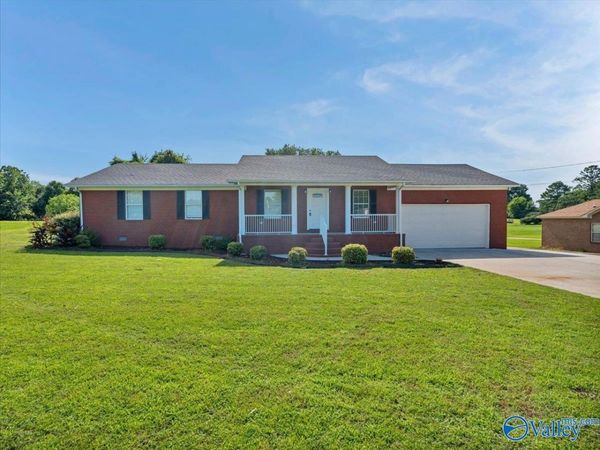 20292 Winfred Drive, Tanner, AL 35671