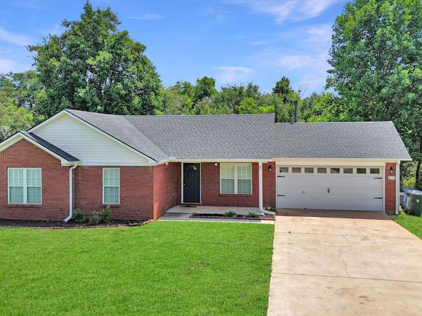 239 Falcon Ridge Drive, Huntsville, AL 35811