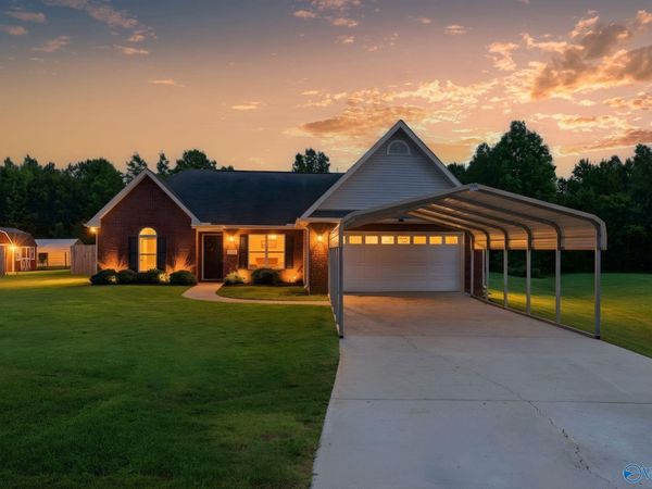 112 White Willow Court, Hazel Green, AL 35750
