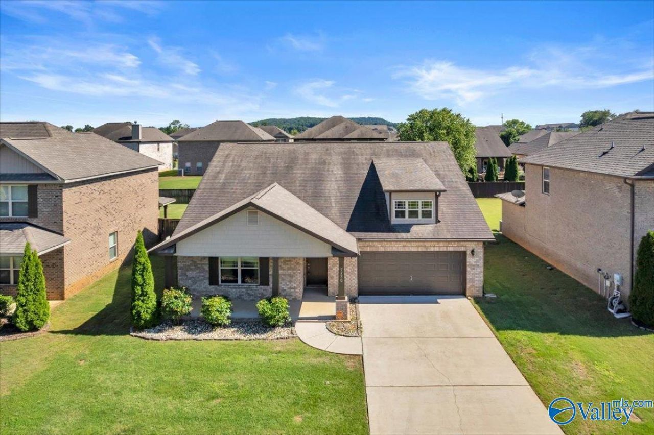 7730 N Catawba Circle Nw, Madison, AL 35757 Main Photo