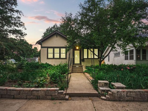 2752 41st Avenue S, Minneapolis, MN 55406
