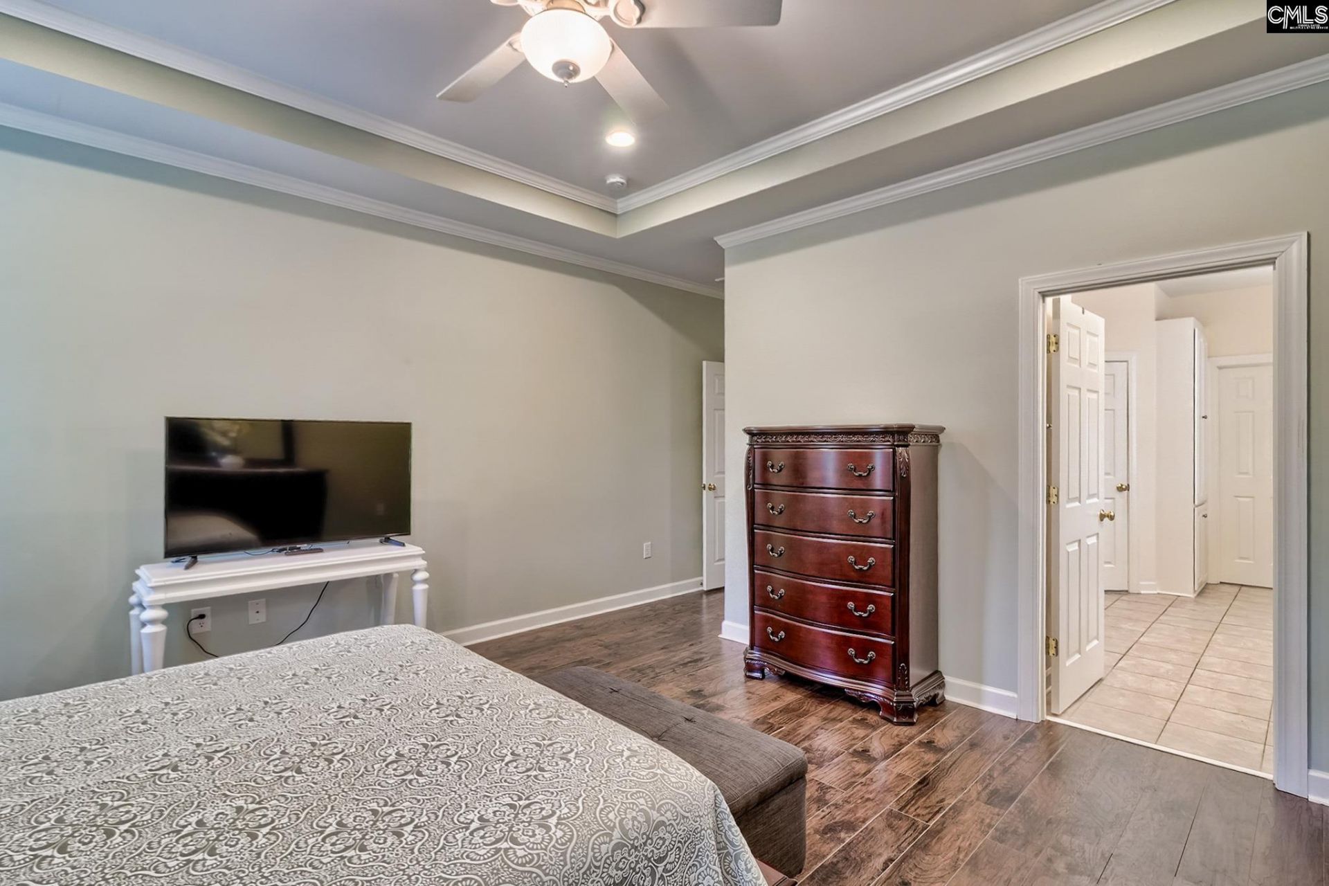 325 Chelmsford Way  Photo 15