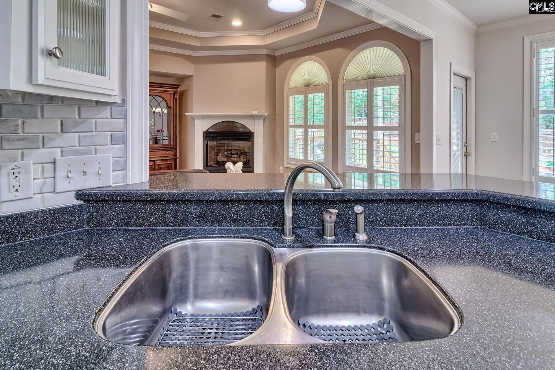 325 Chelmsford Way  Photo 27