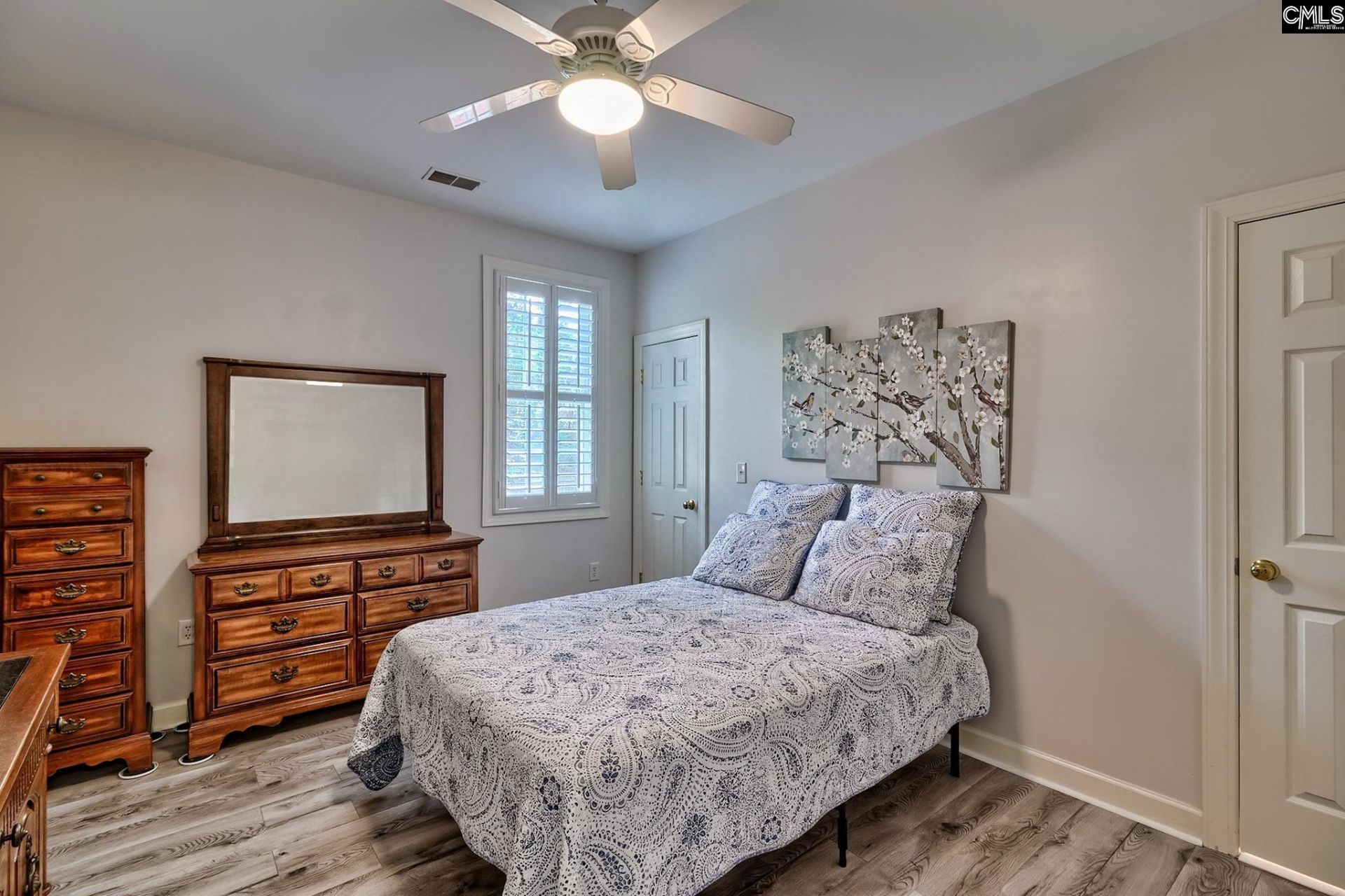 325 Chelmsford Way  Photo 29