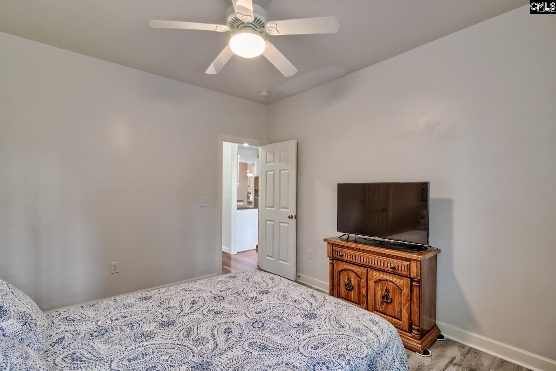 325 Chelmsford Way  Photo 30
