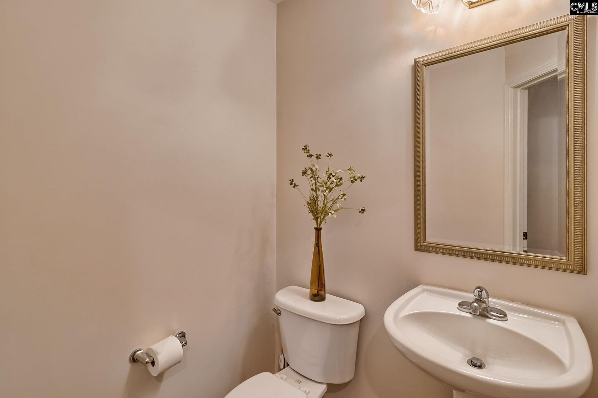 325 Chelmsford Way  Photo 35