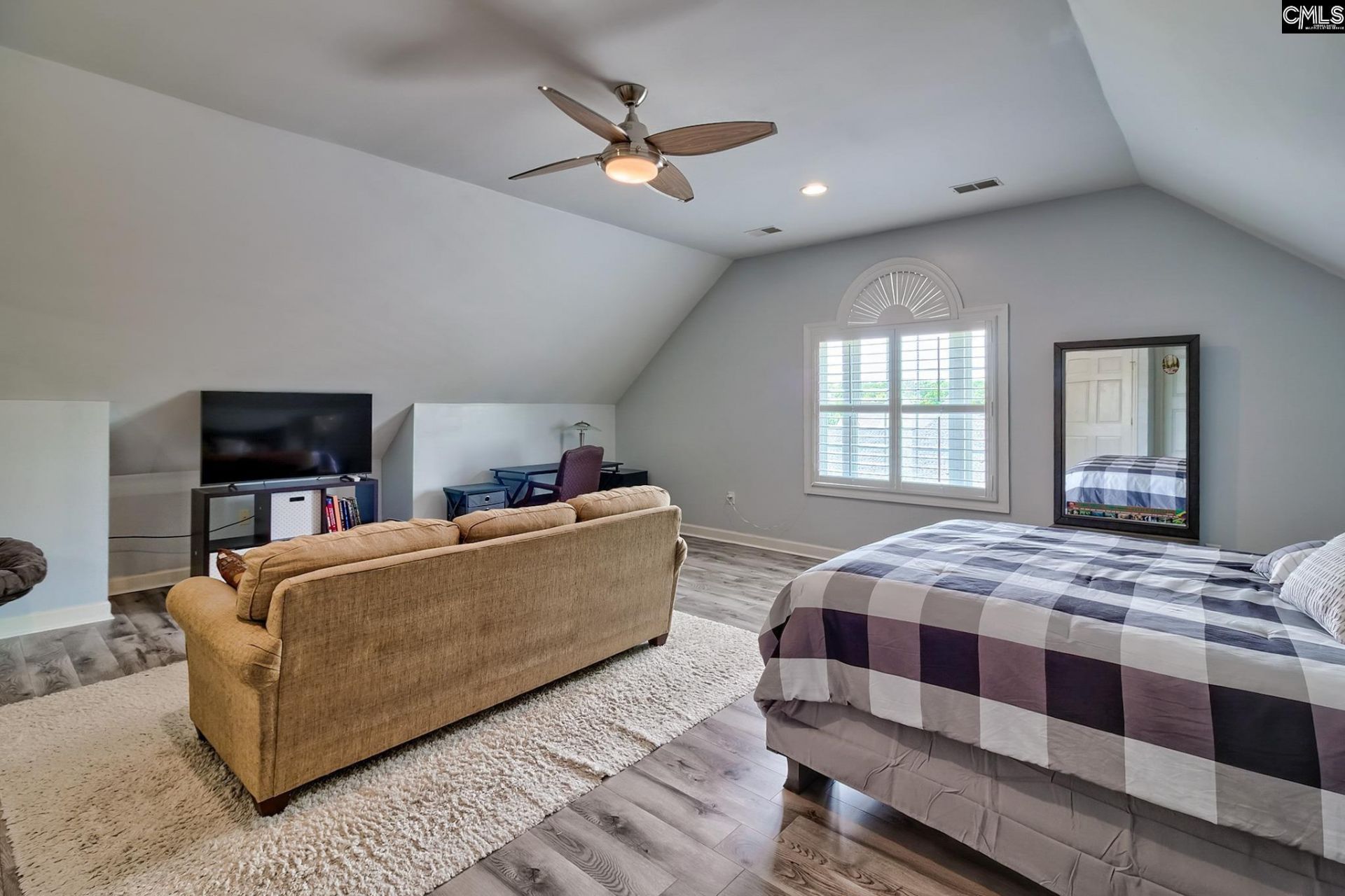 325 Chelmsford Way  Photo 36