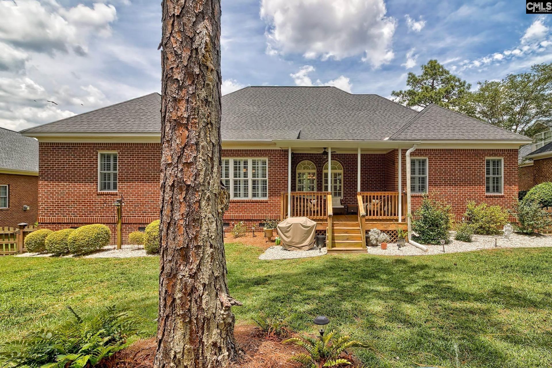 325 Chelmsford Way  Photo 39
