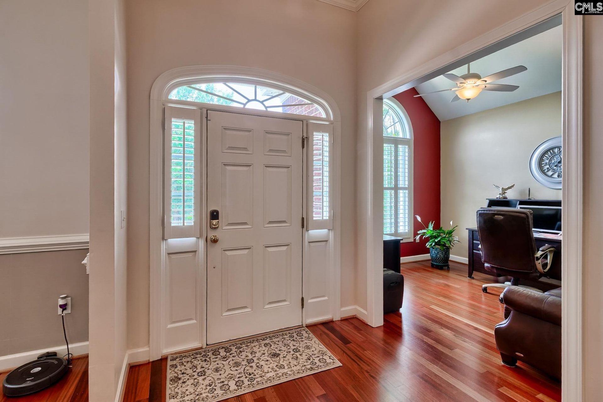325 Chelmsford Way  Photo 5