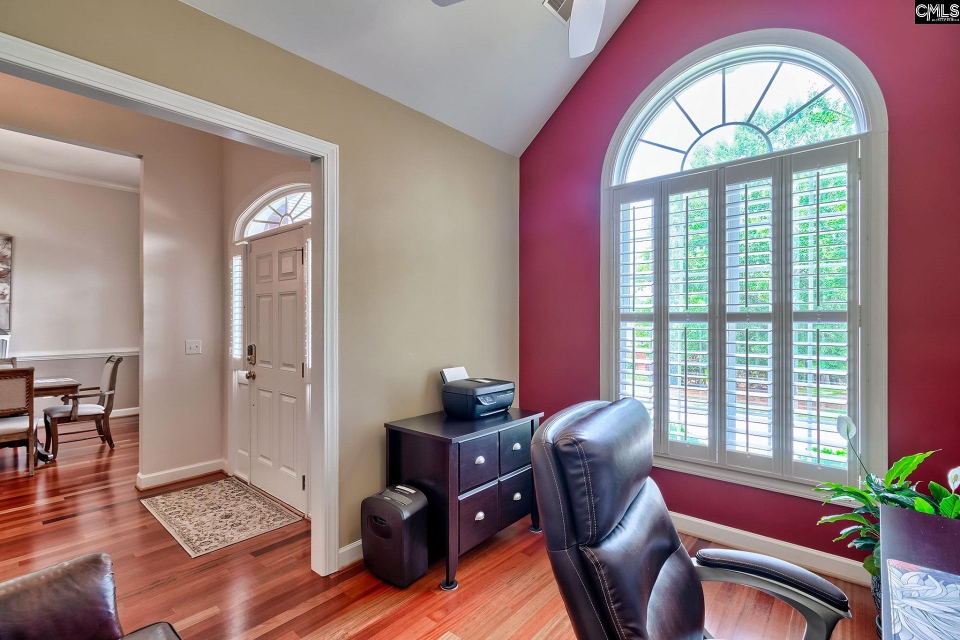 325 Chelmsford Way  Photo 8