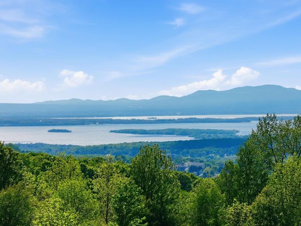 20 Hillside Terrace, St. Albans Town, VT 05478