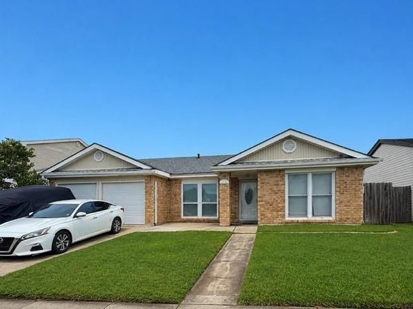3728 SUE KER Drive, Harvey, LA 70058