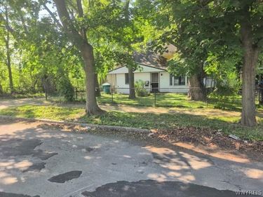 1509 Lafayette Avenue , Niagara Falls, NY 14305