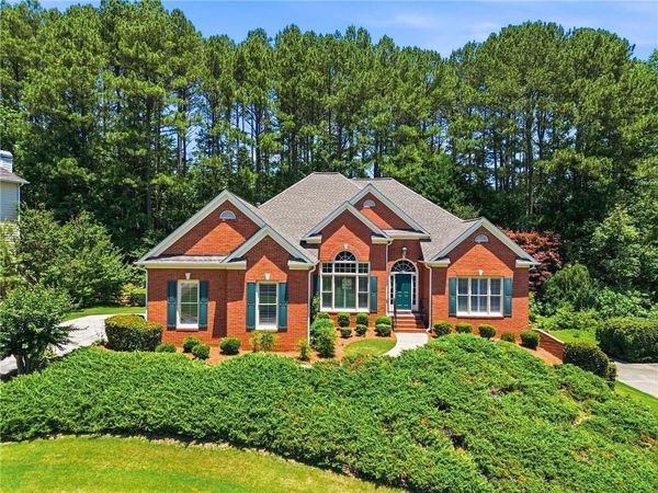 630 Bentwater Drive , Acworth, GA 30101