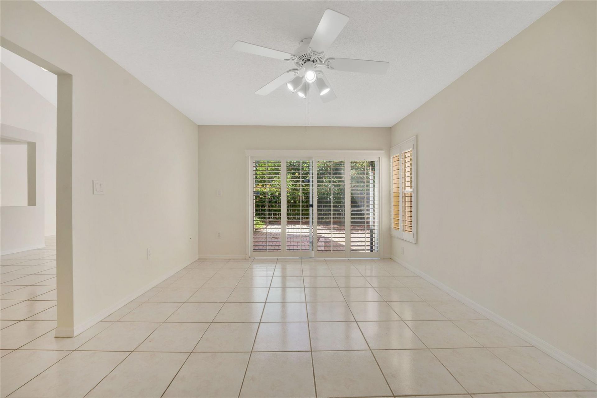 1840 Sweetbay Way, Hollywood, FL 33019 Photo