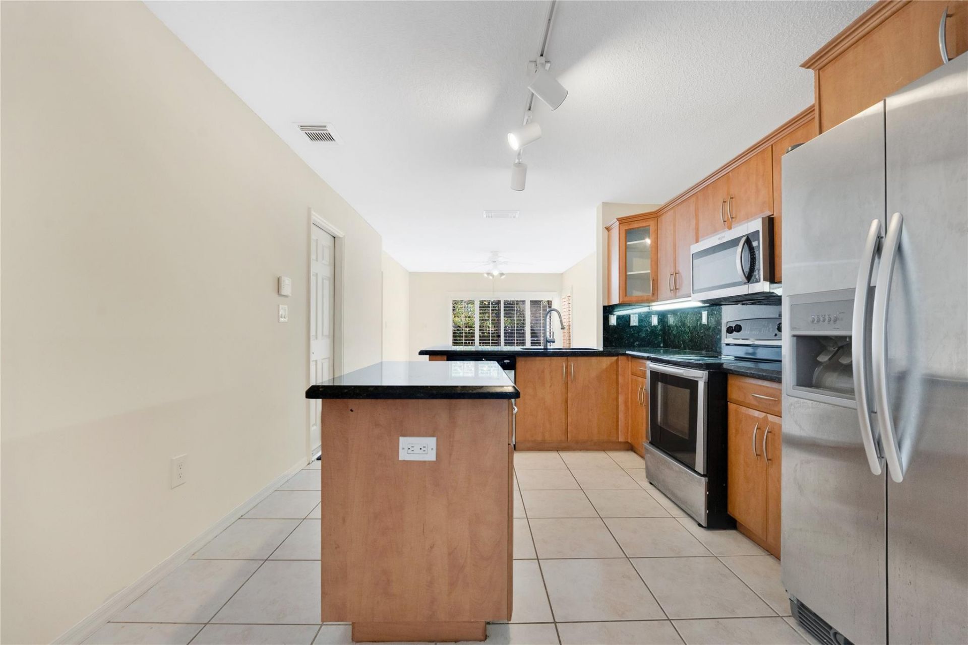 1840 Sweetbay Way, Hollywood, FL 33019 Photo
