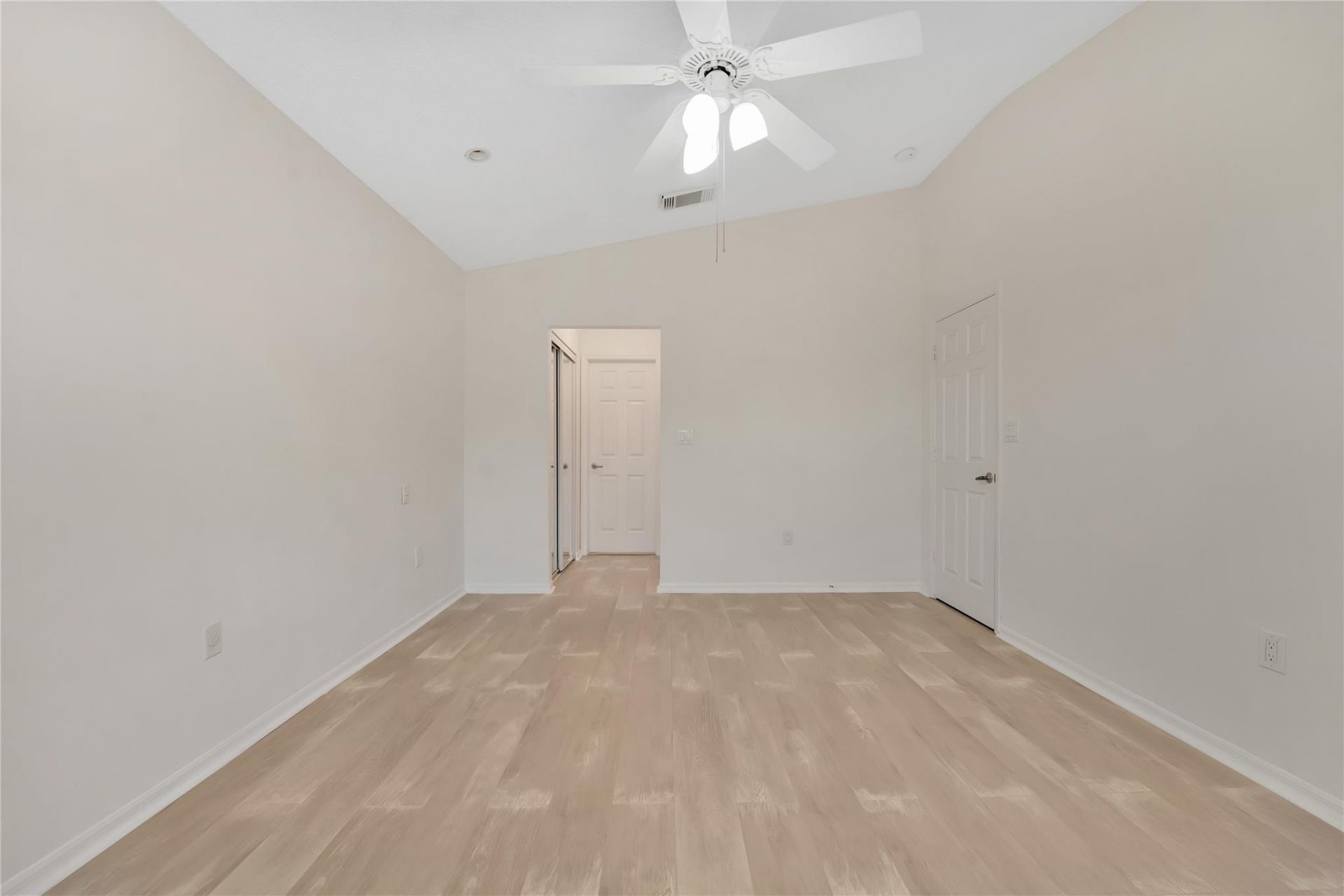 1840 Sweetbay Way, Hollywood, FL 33019 Photo