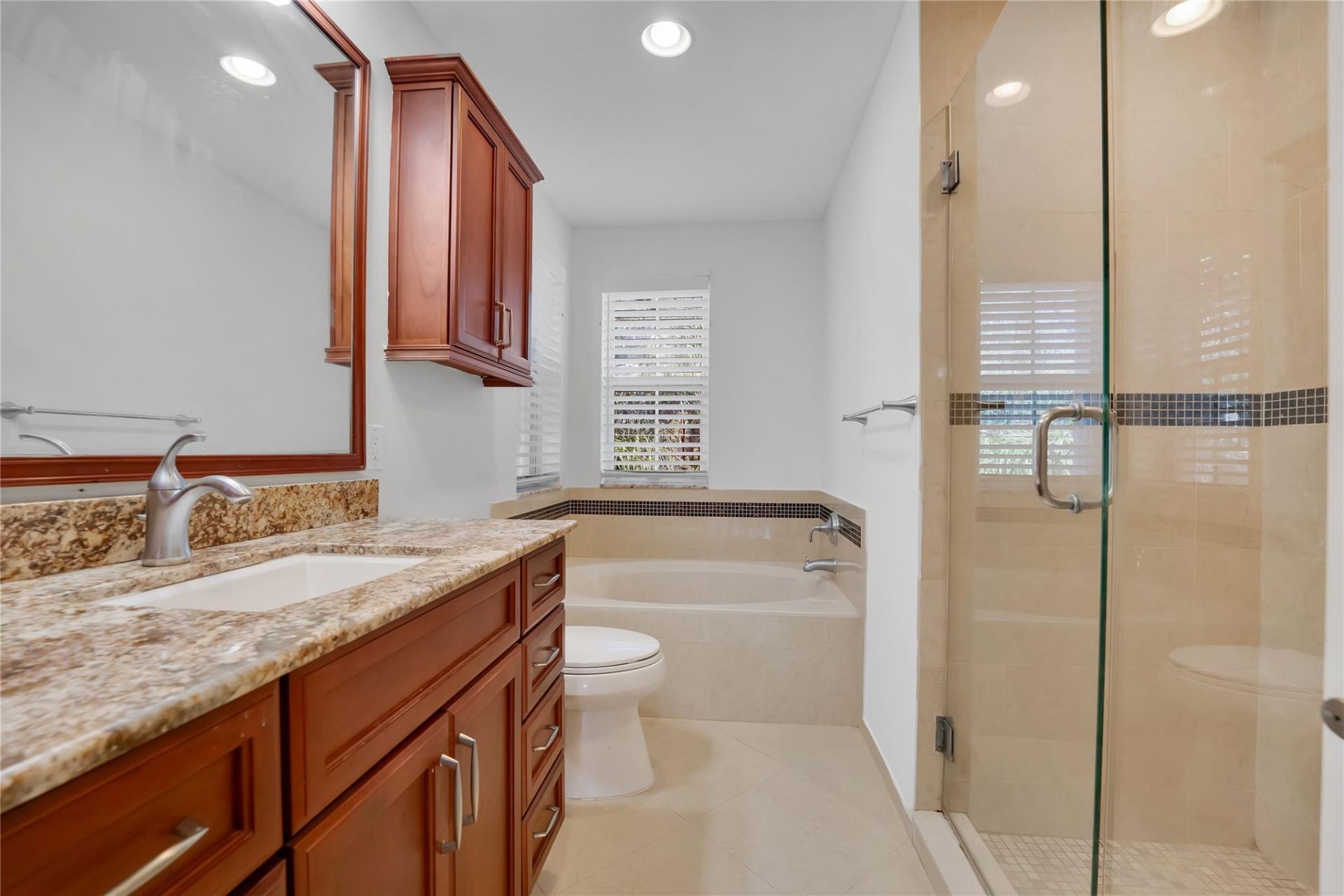 1840 Sweetbay Way, Hollywood, FL 33019 Photo