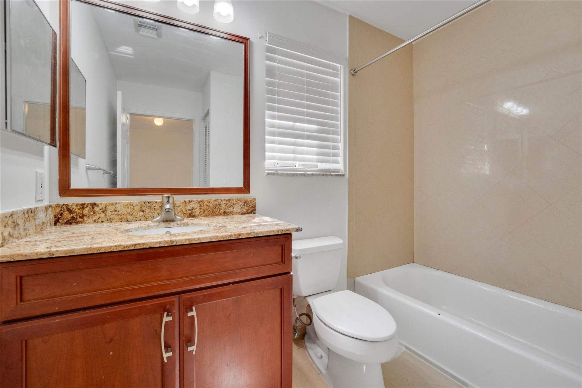 1840 Sweetbay Way, Hollywood, FL 33019 Photo