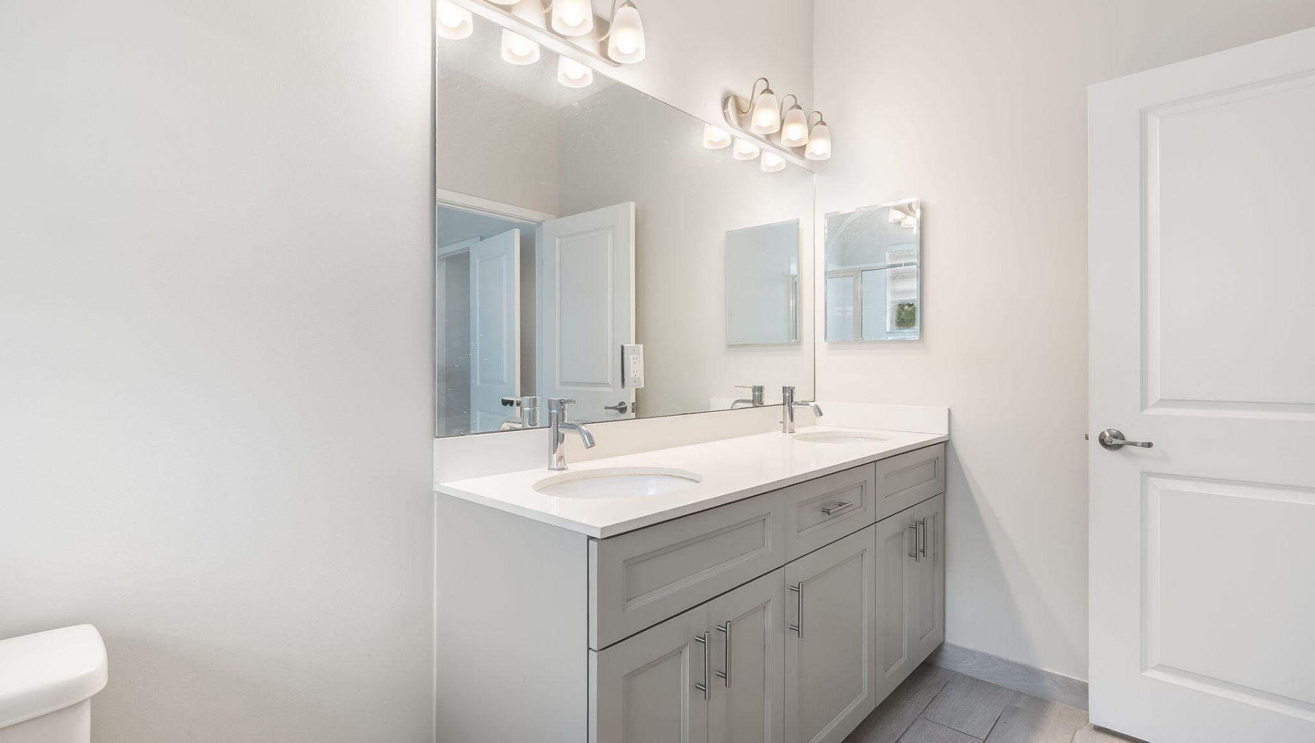 4805 NW 48th Terrace, Tamarac, FL 33319 Photo