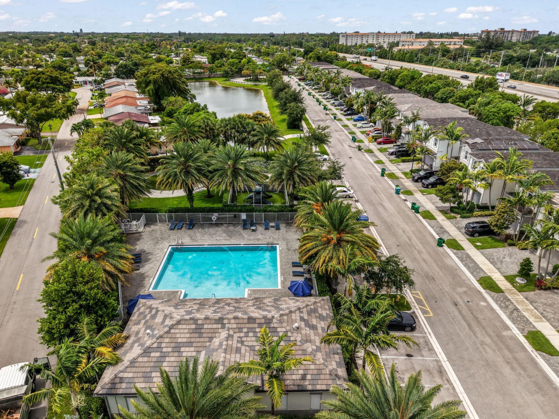 4805 NW 48th Terrace, Tamarac, FL 33319 Photo