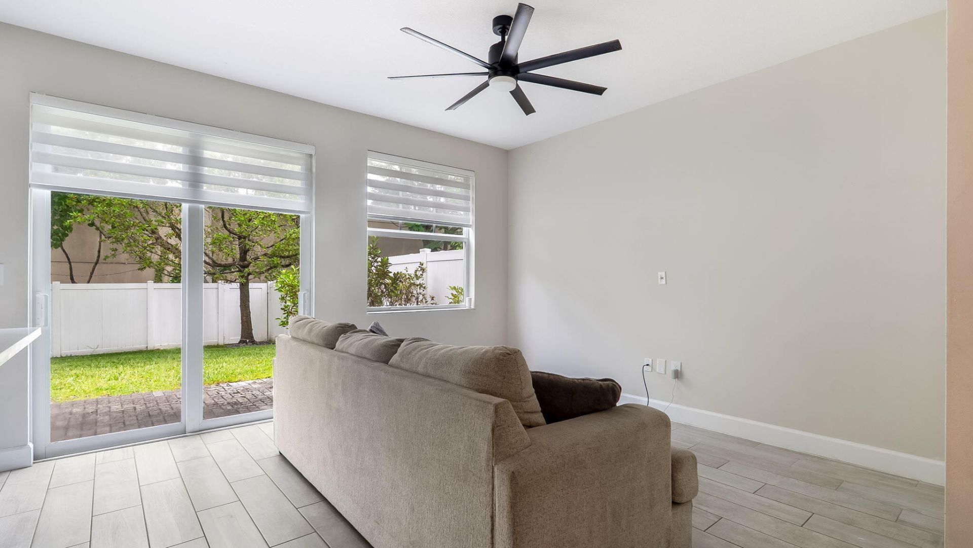 4805 NW 48th Terrace, Tamarac, FL 33319 Photo