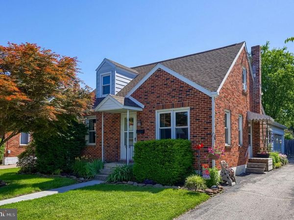 151 N OXFORD STREET, YORK, PA 17402