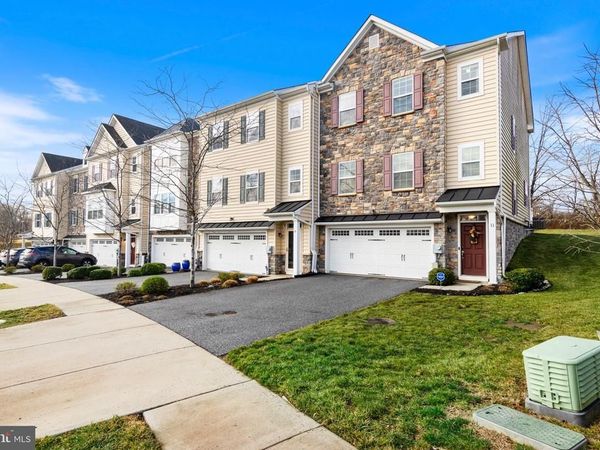 11 SKYLAR CIRCLE , MEDIA, PA 19063