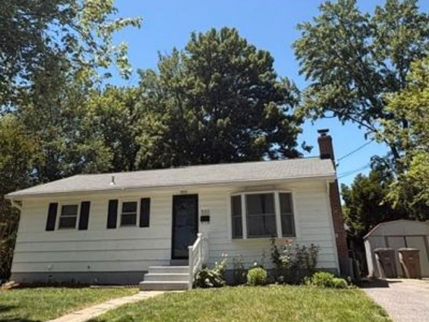 900 Neal Drive , Rockville, MD 20850 Main Photo