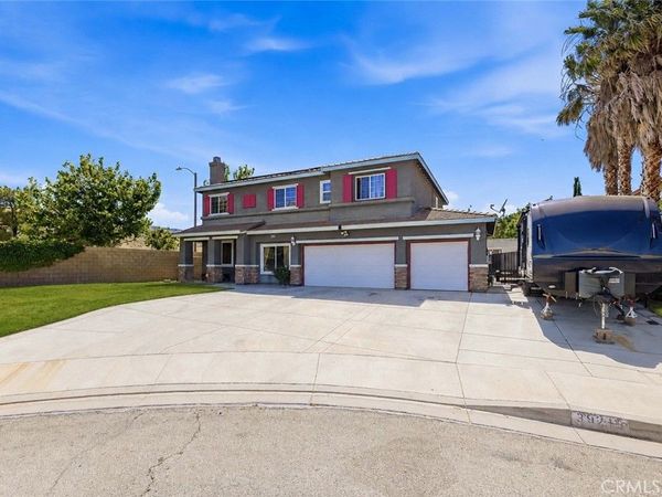 39215 Chantilly, Palmdale, CA 93551