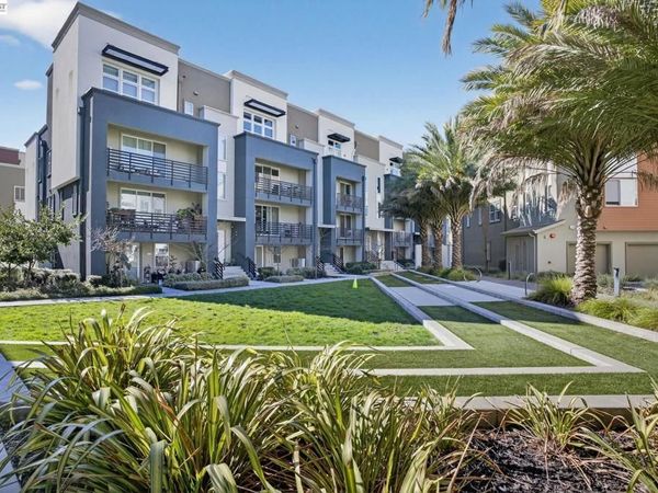 5425 Melissa Ln, Unit 221, Dublin, CA 94568