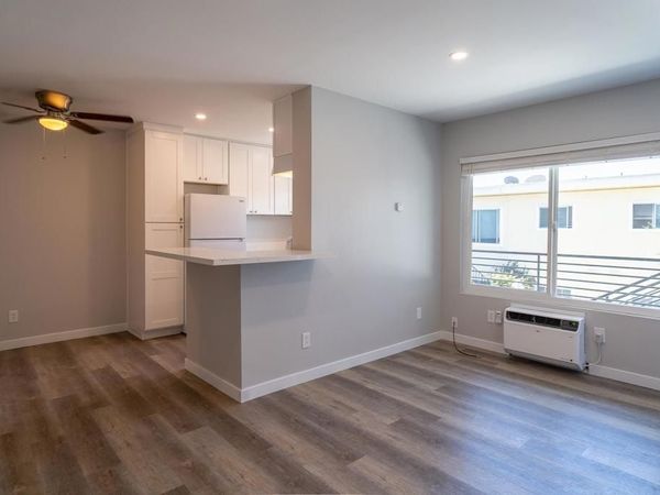 4616 Bancroft Street, Unit 6, San Diego, CA 92116