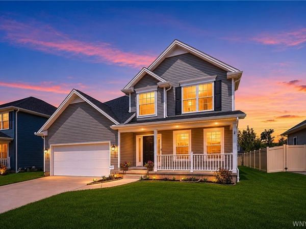 148 Rachel Vincent , Buffalo, NY 14216