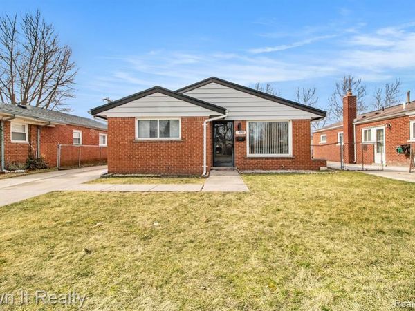 4992 MCKINLEY Street, Dearborn Heights, MI 48125