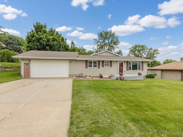 401 Howard Street, Homer, NE 68030