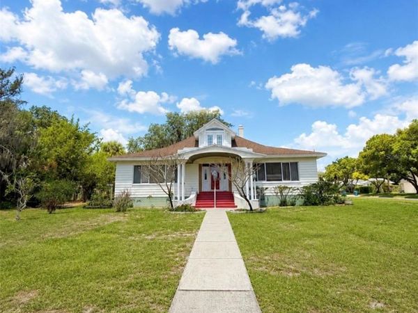 102 S LAKESHORE BOULEVARD , LAKE WALES, FL 33853