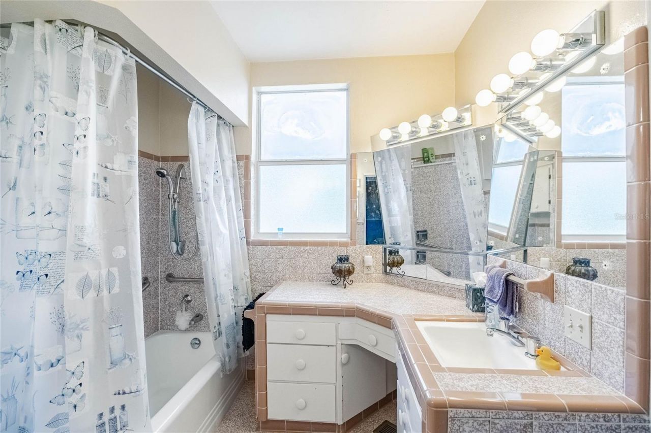 102 S Lakeshore Boulevard , Lake Wales, FL 33853 Photo