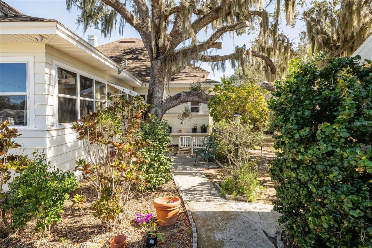 102 S Lakeshore Boulevard , Lake Wales, FL 33853 Photo