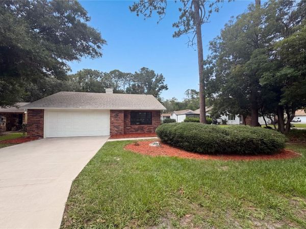 8 BUMELIA COURT , HOMOSASSA, FL 34446