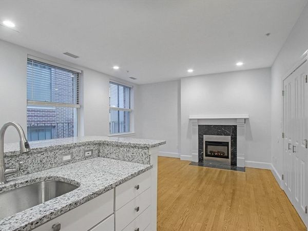 140 Boylston St., Unit 8, Boston, MA 02116