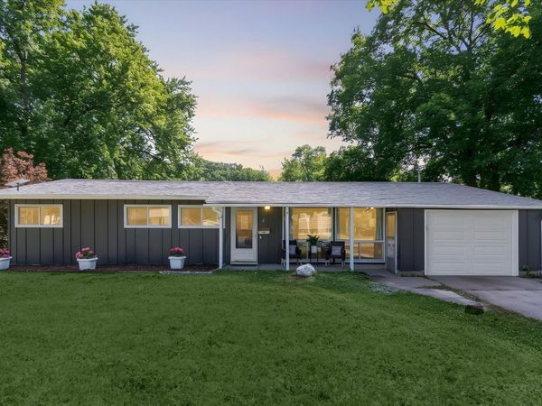 4 Woodcliff Road, Montgomery, IL 60538