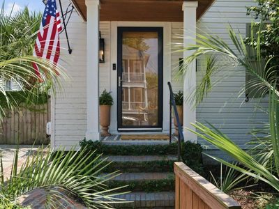 35 Moultrie Street, Charleston, SC 29403