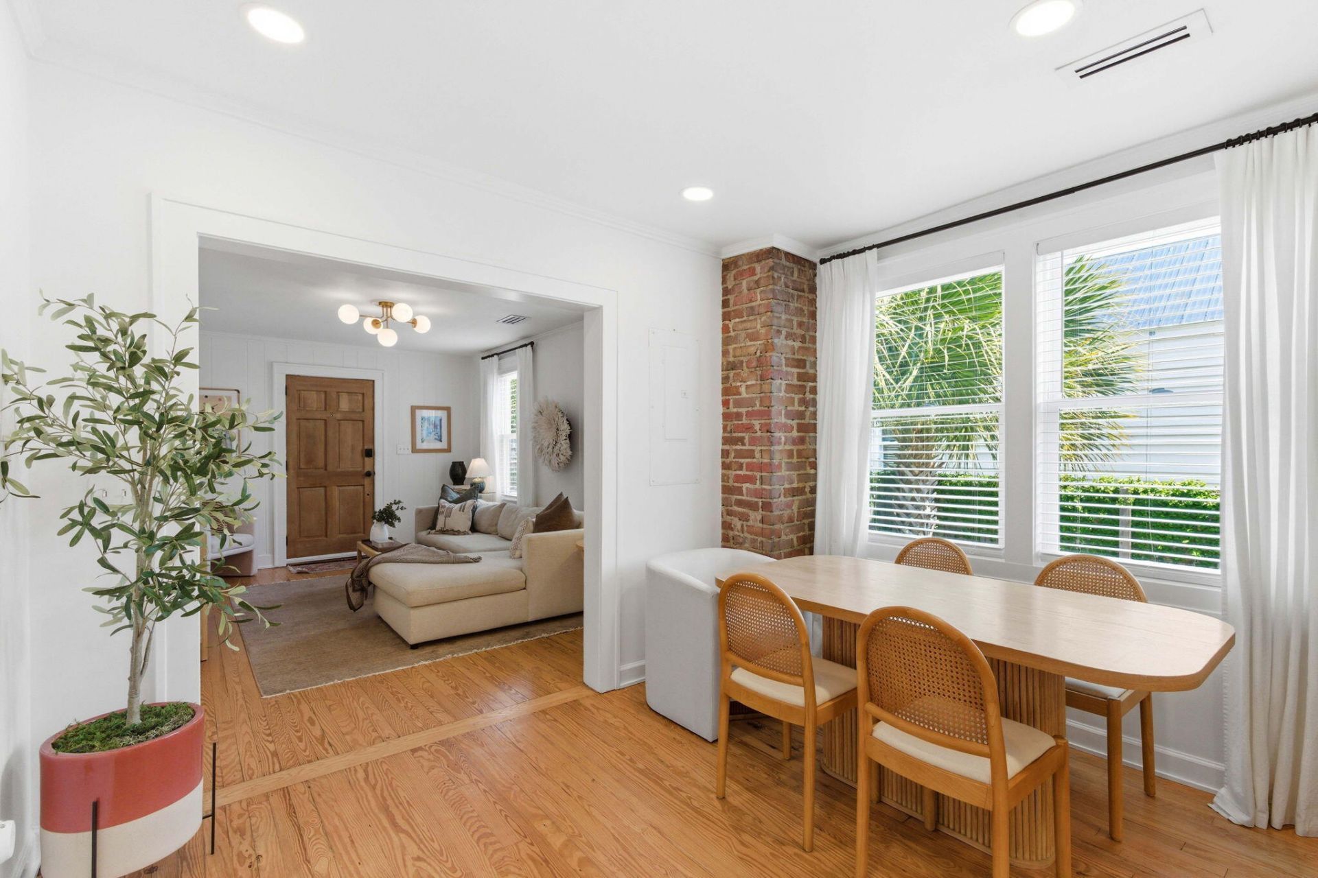 35 Moultrie Street Photo 8