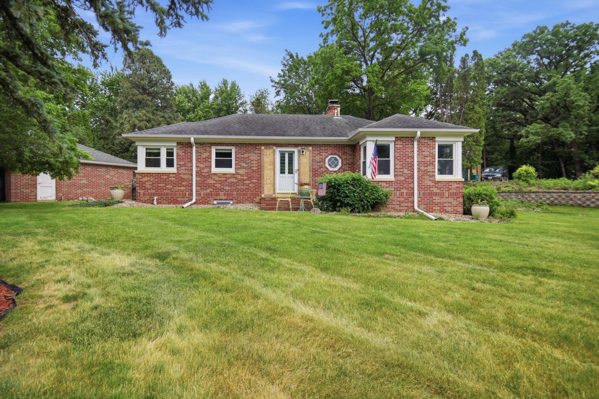 2103 3rd Avenue Sw, Austin, MN 55912 Main Photo