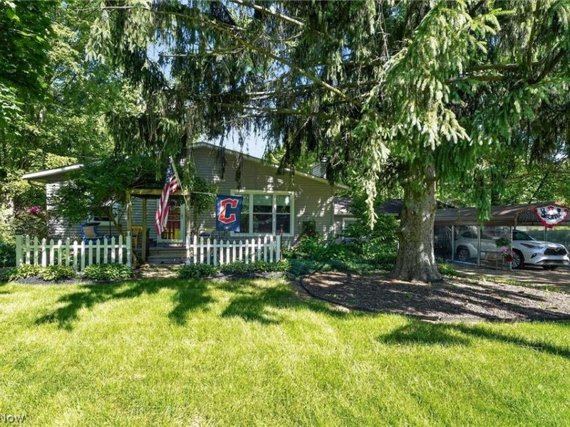 33062 Chestnut Ridge Road, North Ridgeville, OH 44039 Photo 1
