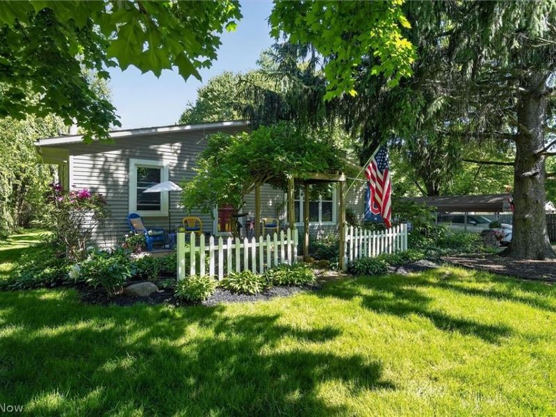33062 Chestnut Ridge Road, North Ridgeville, OH 44039 Photo 4