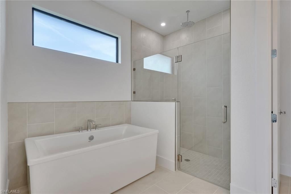 1920 NE 42nd Ter , Cape Coral, FL 33909 Photo