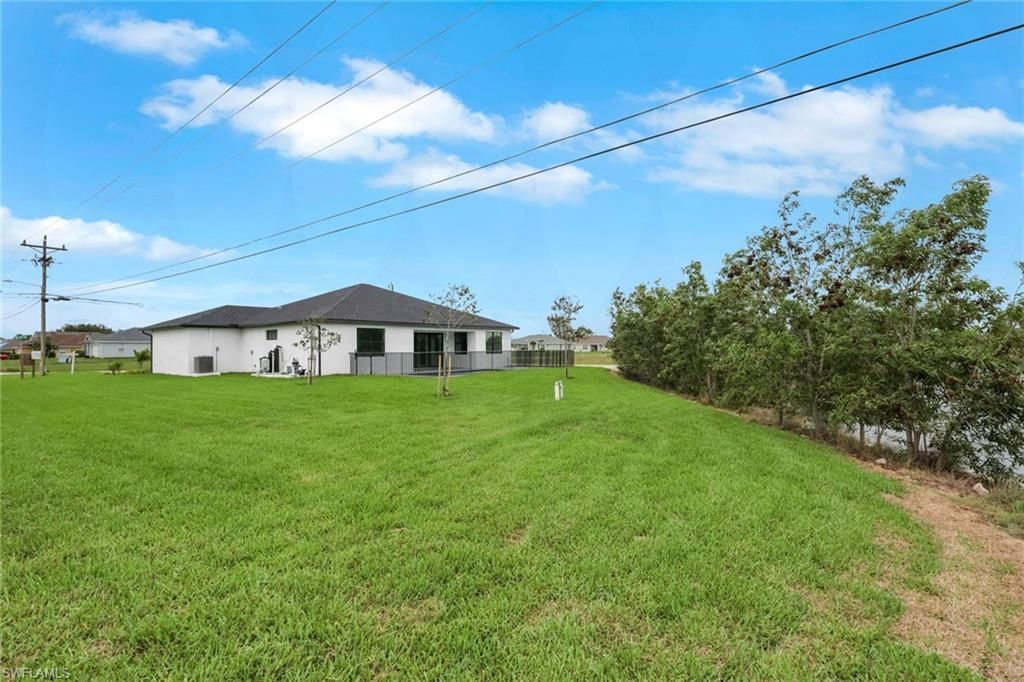 1920 NE 42nd Ter , Cape Coral, FL 33909 Photo